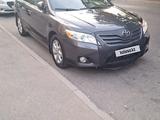 Toyota Camry 2010 годаfor6 350 000 тг. в Актобе – фото 5