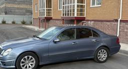 Mercedes-Benz E 320 2003 года за 4 300 000 тг. в Караганда – фото 4