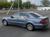 Mercedes-Benz E 320 2003 годаүшін4 300 000 тг. в Караганда – фото 5
