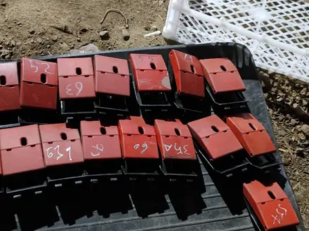 Ручка открывания капота на Мерседес 124 за 5 000 тг. в Алматы – фото 2