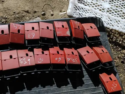 Ручка открывания капота на Мерседес 124 за 5 000 тг. в Алматы – фото 3