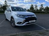 Mitsubishi Outlander 2022 года за 12 100 000 тг. в Астана