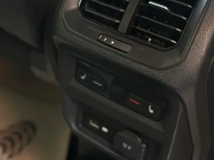 Volkswagen Tiguan 2019 года за 12 500 000 тг. в Алматы – фото 13