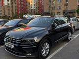 Volkswagen Tiguan 2019 года за 12 900 000 тг. в Алматы – фото 2