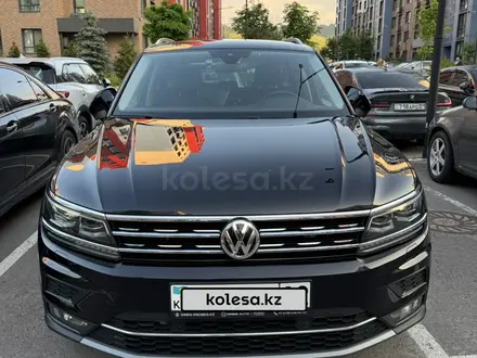 Volkswagen Tiguan 2019 года за 12 500 000 тг. в Алматы