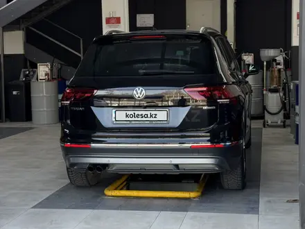 Volkswagen Tiguan 2019 года за 12 500 000 тг. в Алматы – фото 4