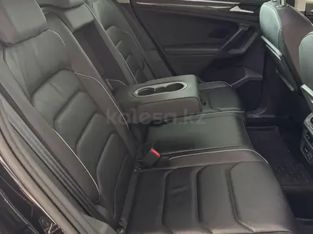 Volkswagen Tiguan 2019 года за 12 500 000 тг. в Алматы – фото 11