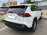 Toyota RAV4 2019 годаүшін14 500 000 тг. в Актобе – фото 4