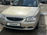 Hyundai Accent 2004 года за 2 500 000 тг. в Актобе – фото 2