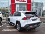 Toyota RAV4 2021 года за 17 300 000 тг. в Астана – фото 2