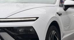 Hyundai Sonata 2025 года за 14 330 000 тг. в Астана – фото 2