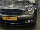Mercedes-Benz CLS 500 2006 годаүшін9 500 000 тг. в Семей – фото 5