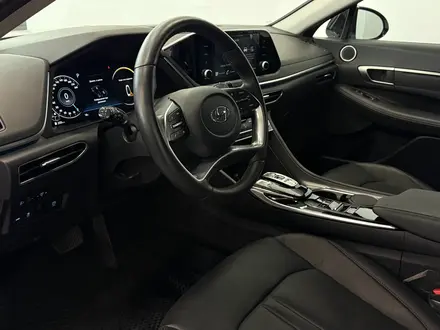 Hyundai Sonata Premium 2023 года за 12 600 000 тг. в Астана – фото 15