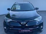Toyota RAV4 2018 года за 9 800 000 тг. в Караганда