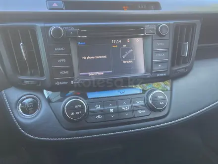 Toyota RAV4 2018 года за 9 800 000 тг. в Караганда – фото 13