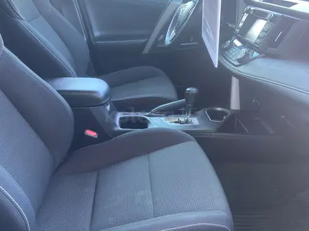 Toyota RAV4 2018 года за 9 800 000 тг. в Караганда – фото 16