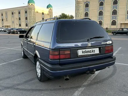 Volkswagen Passat 1993 года за 1 800 000 тг. в Тараз – фото 4