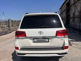 Toyota Land Cruiser 2017 года за 32 500 000 тг. в Алматы – фото 4