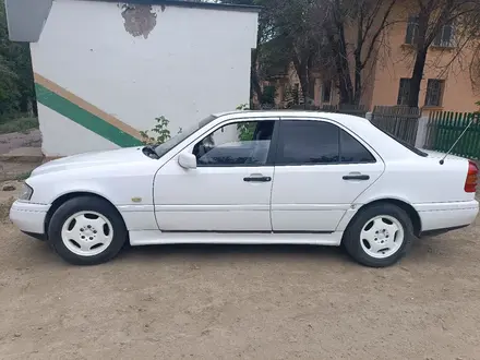 Mercedes-Benz C 180 1994 года за 1 700 000 тг. в Жезказган – фото 3