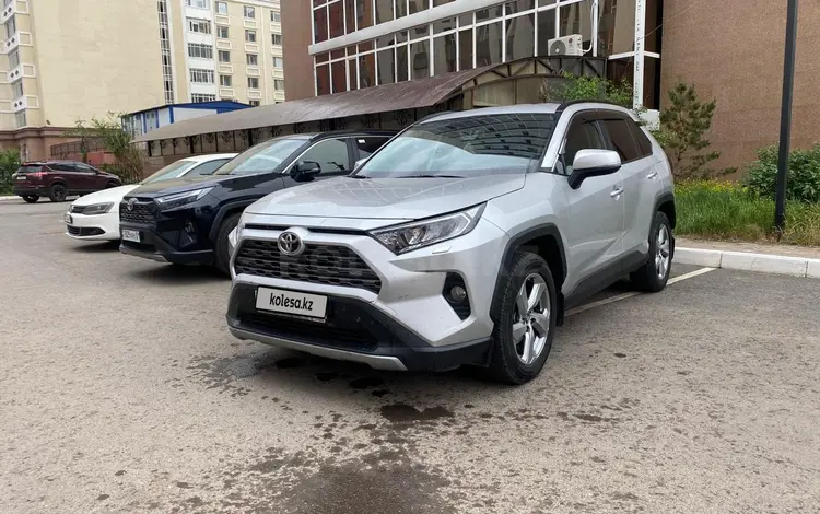 Toyota RAV4 2020 годаүшін13 500 000 тг. в Кокшетау