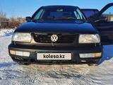 Volkswagen Vento 1992 года за 1 100 000 тг. в Семей – фото 2