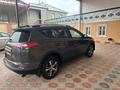 Toyota RAV4 2018 годаfor9 800 000 тг. в Актау – фото 4