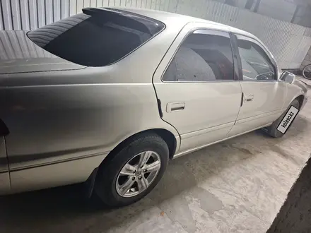 Toyota Camry 2001 года за 3 600 000 тг. в Талдыкорган – фото 4