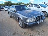 Mercedes-Benz E 230 1991 годаүшін1 650 000 тг. в Караганда – фото 2