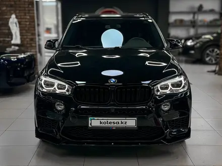 BMW X5 2018 года за 22 500 000 тг. в Алматы – фото 2