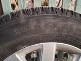 Зимняя резина R18 с дисками за 200 000 тг. в Актобе – фото 2