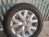 Зимняя резина R18 с дисками за 200 000 тг. в Актобе