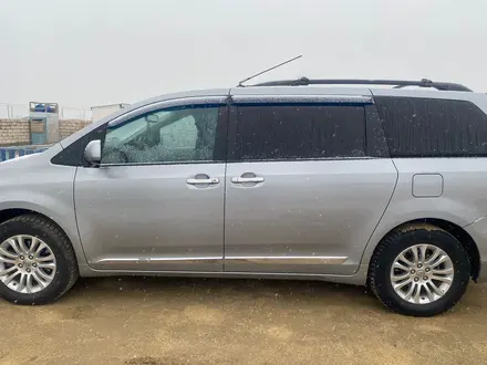 Toyota Sienna 2013 года за 11 200 000 тг. в Актау – фото 2