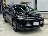 Toyota Highlander 2018 годаfor15 000 000 тг. в Кульсары