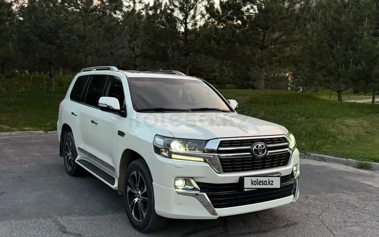Toyota Land Cruiser 2021 года за 45 000 000 тг. в Шымкент