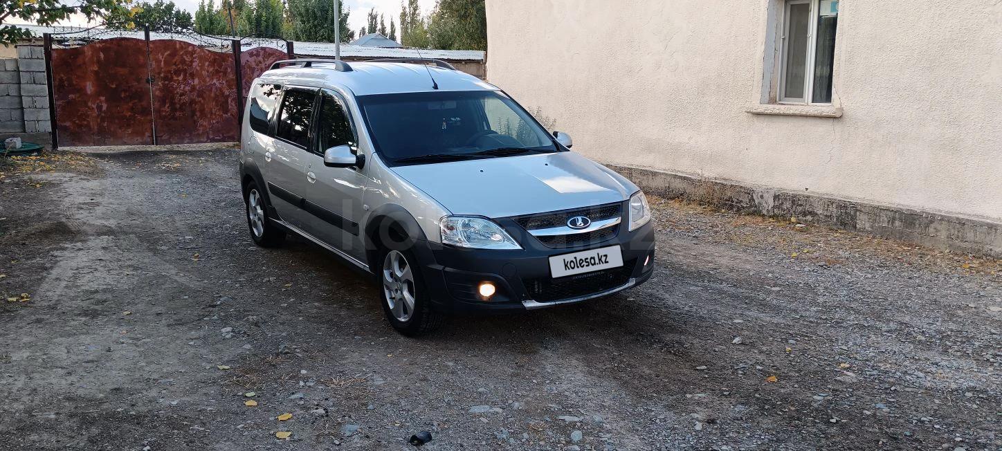 ВАЗ (Lada) Largus Cross 2015 г.