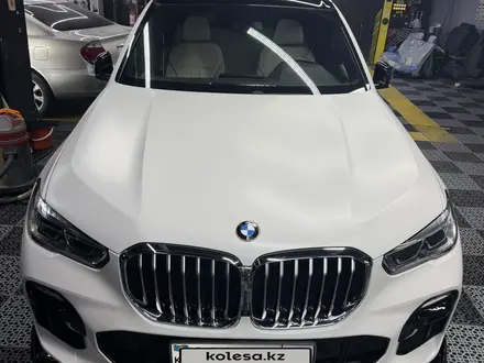 BMW X5 2020 года за 33 500 000 тг. в Алматы – фото 3