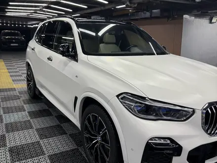 BMW X5 2020 года за 33 500 000 тг. в Алматы – фото 4