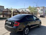 Skoda Rapid 2015 года за 6 000 000 тг. в Караганда – фото 2