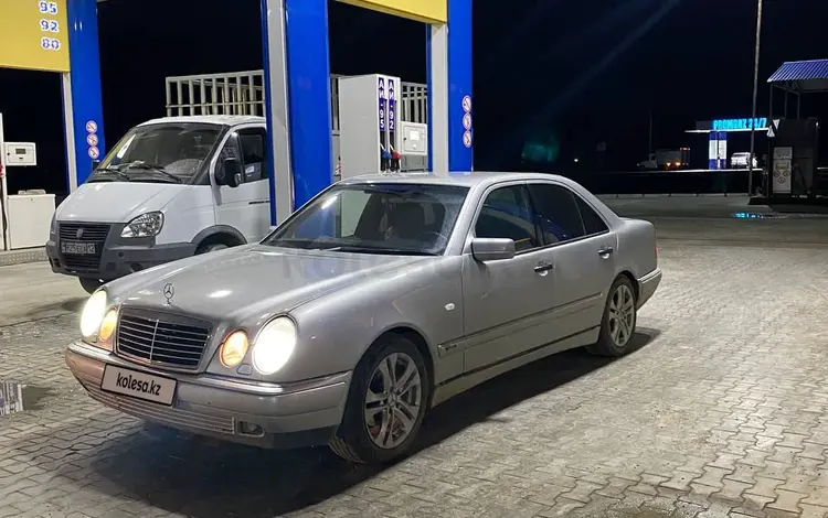 Mercedes-Benz E 230 1996 года за 2 450 000 тг. в Атырау