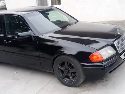 Mercedes-Benz C 200 1995 года за 1 640 000 тг. в Тараз – фото 3