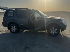 Nissan Pathfinder, 2011