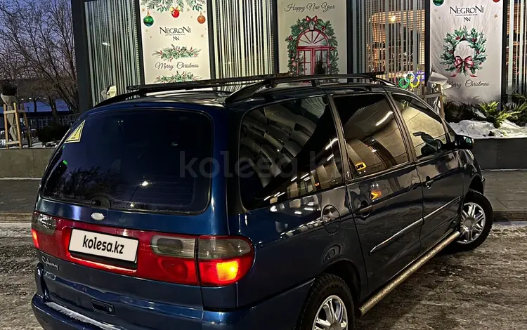 Volkswagen Sharan 2000 года за 1 700 000 тг. в Караганда