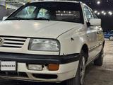 Volkswagen Vento 1992 года за 900 000 тг. в Тараз – фото 3