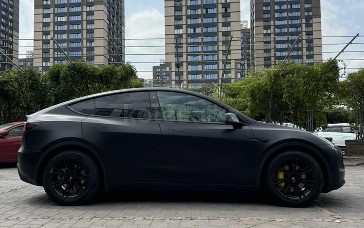 Tesla Model Y 2021 г.