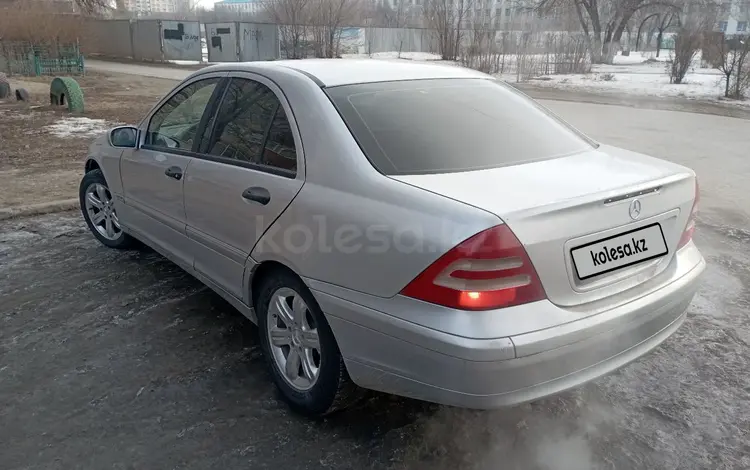 Mercedes-Benz C 240 2000 года за 2 100 000 тг. в Актобе