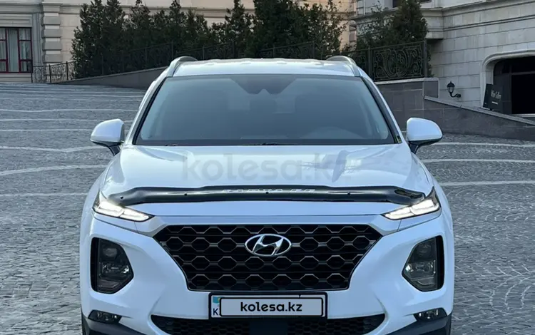 Hyundai Santa Fe 2019 года за 13 600 000 тг. в Алматы