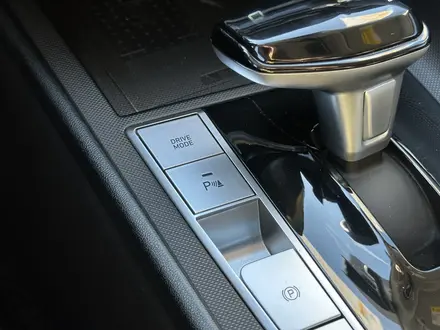 Hyundai Elantra 2024 года за 8 900 000 тг. в Атырау – фото 23
