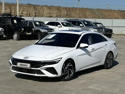 Hyundai Elantra 2024 года за 8 900 000 тг. в Атырау