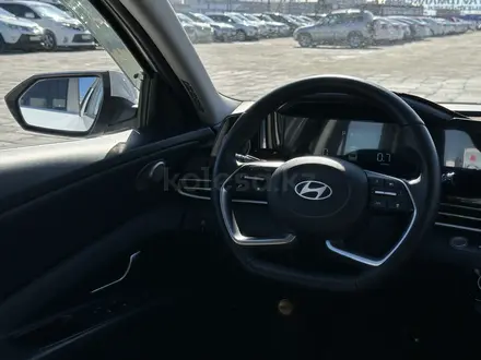 Hyundai Elantra 2024 года за 8 900 000 тг. в Атырау – фото 7