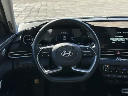Hyundai Elantra 2024 года за 8 900 000 тг. в Атырау – фото 6